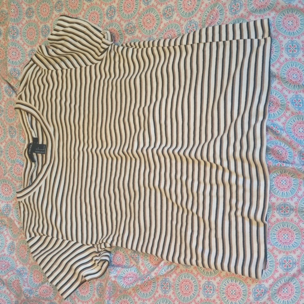Tee shirt